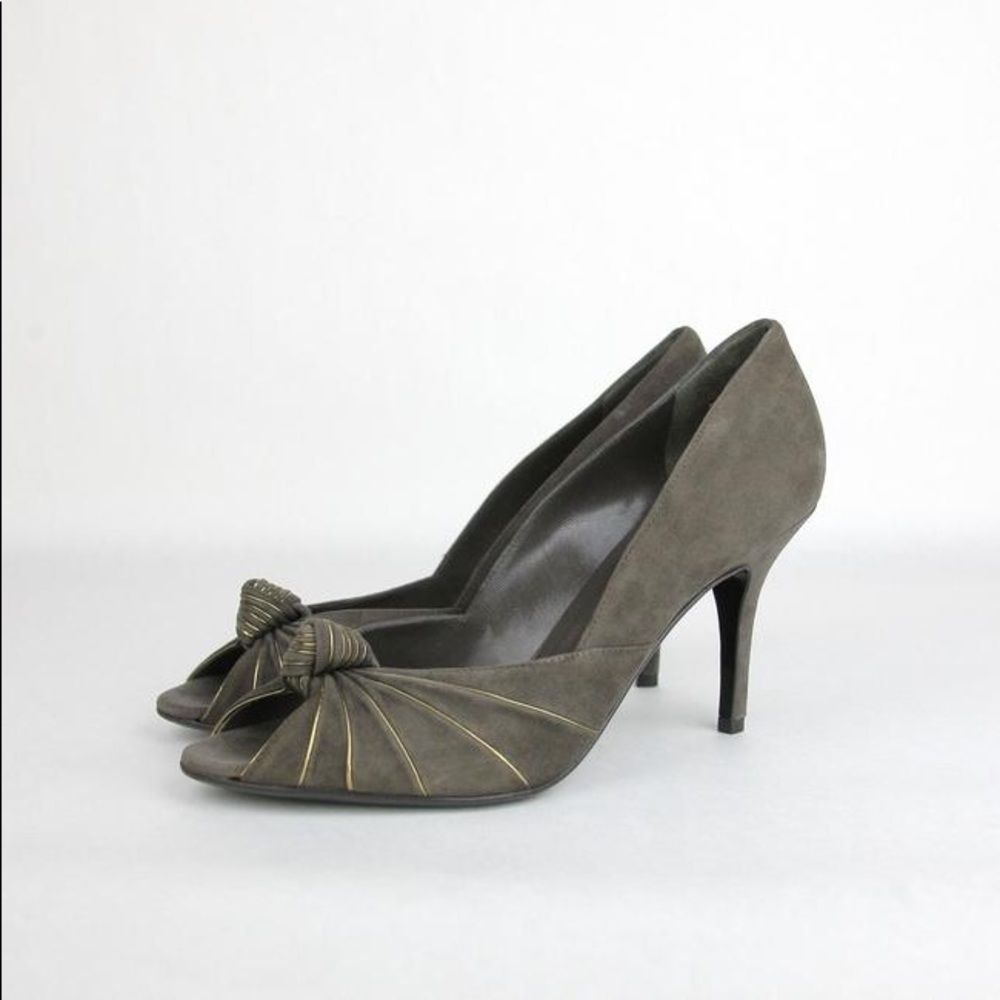 Brown Suede Gucci Slip On Heel w/ Knot Sandals